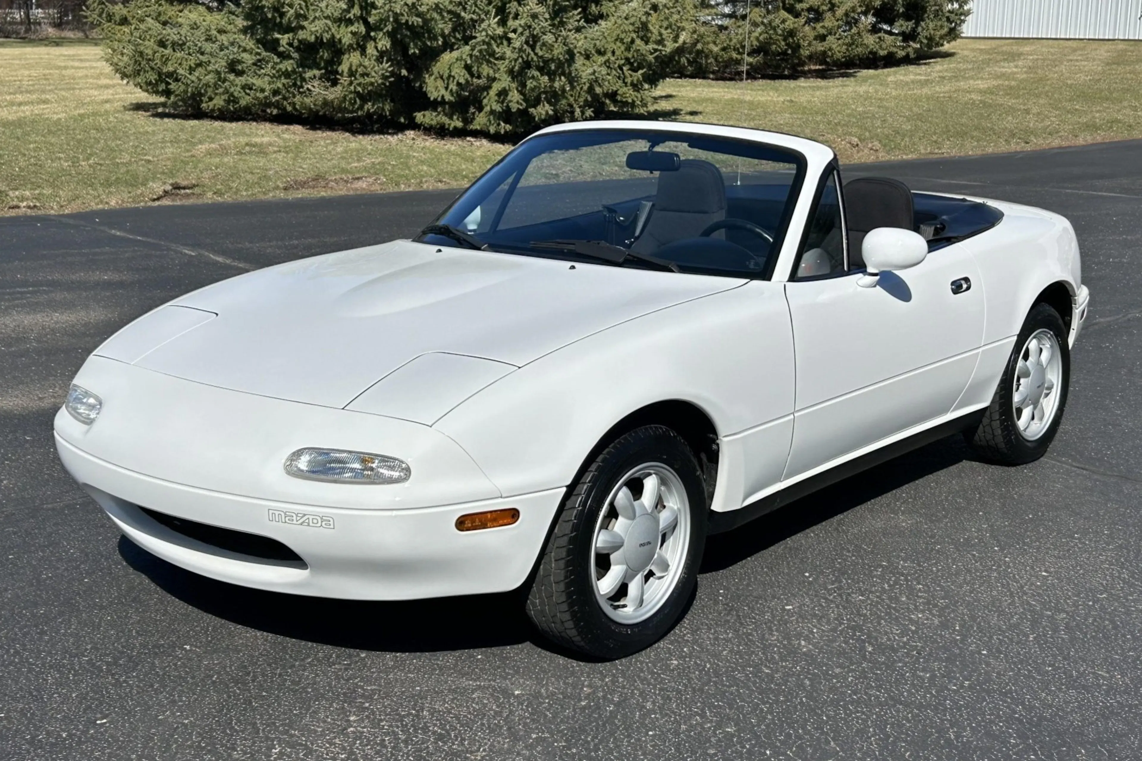 1990 Mazda MX-5 Miata VIN JM1NA3517L0124941 | Hagerty Valuation Tools®